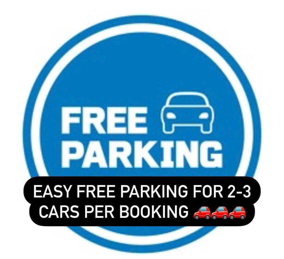 Free Parking In Beautiful Lachine Монреал Екстериор снимка